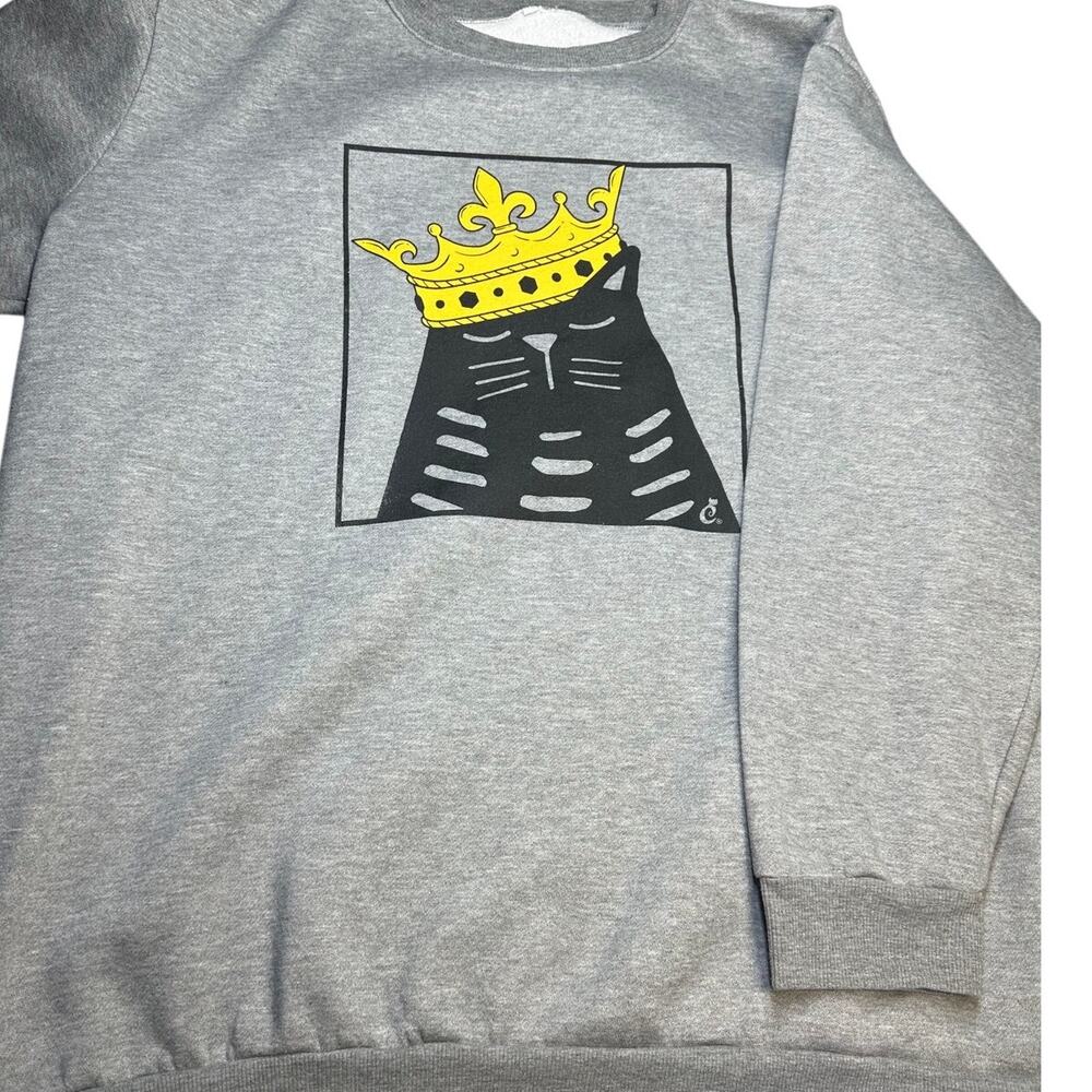 Gray Crowned Black Cat Graphic Crewneck Sweatshirt 30" Pit to Pit